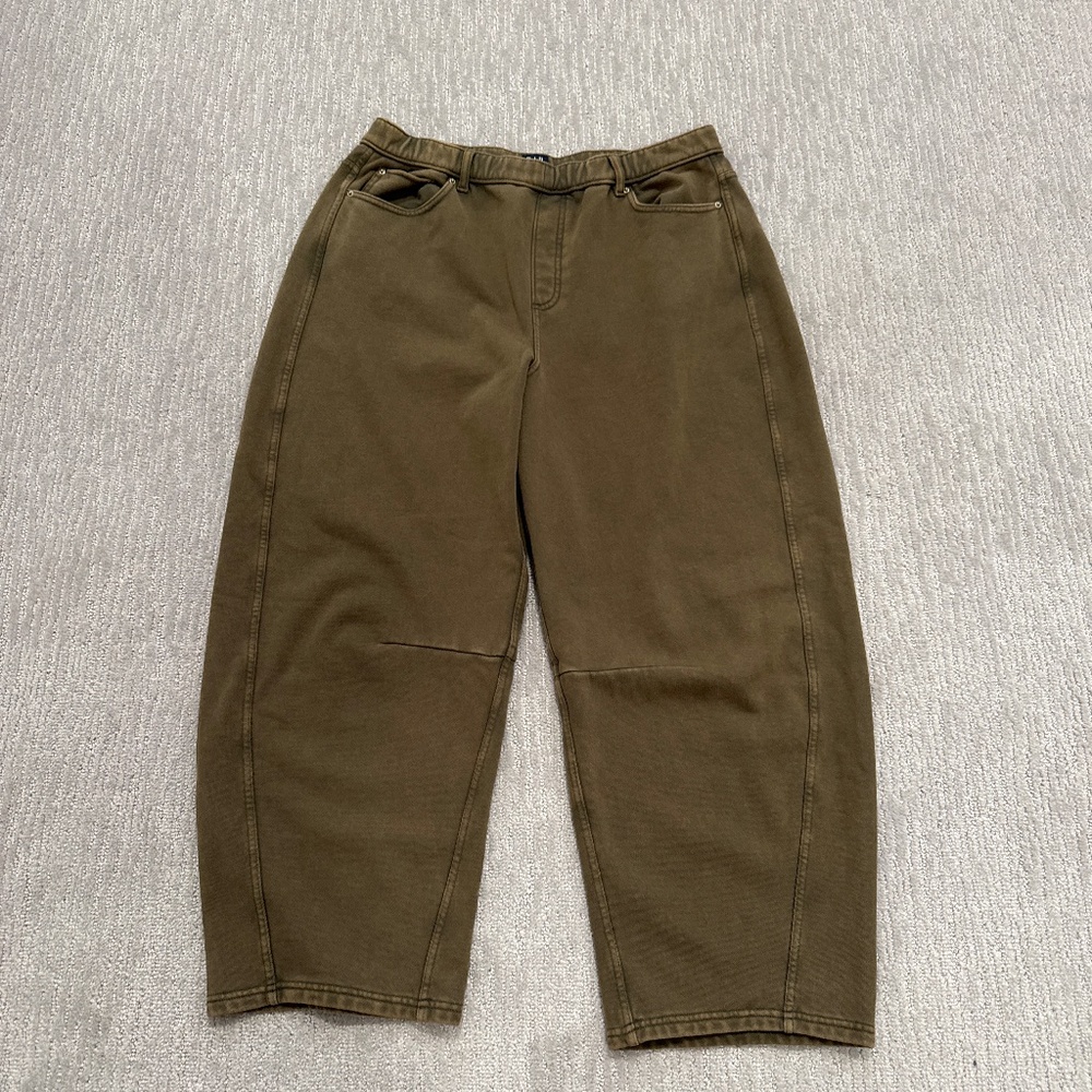 NWOT Gap Barrel Sweatpants